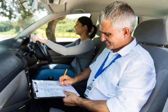 Leçons de conduite à  Évreux